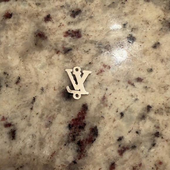 Louis Vuitton Zipper Pull - Picture 2 of 4
